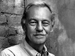 LETRAS CAPITALES: EDUARDO MENDOZA