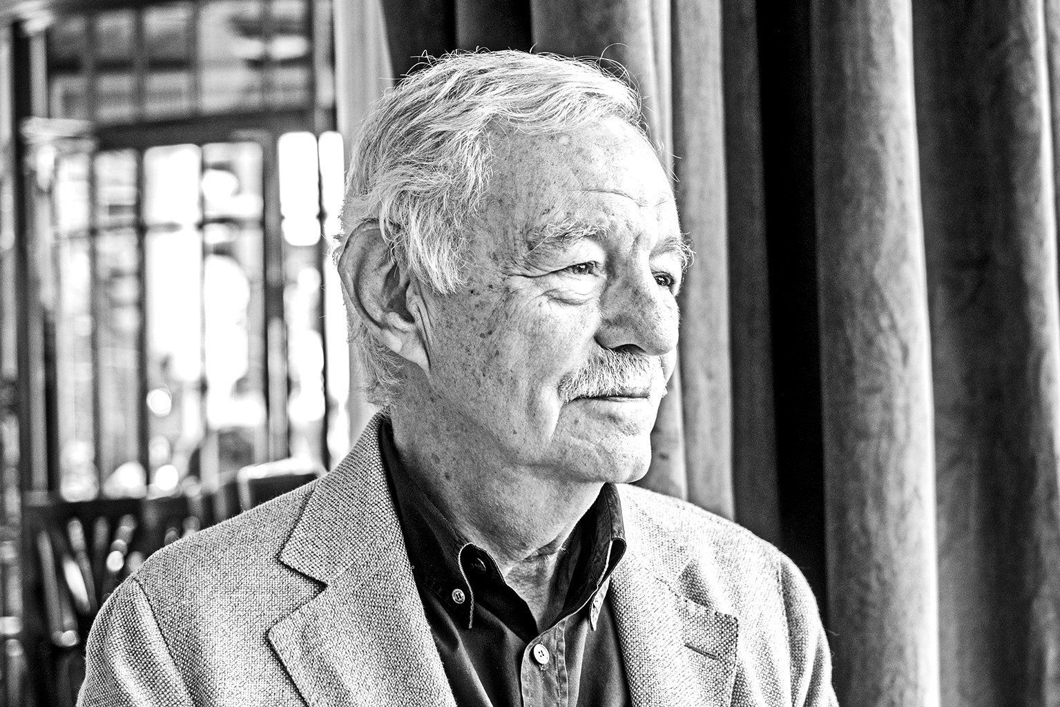 EDUARDO MENDOZA, PREMIO INTERNACIONAL DE NOVELA HISTÓRICA BARCINO