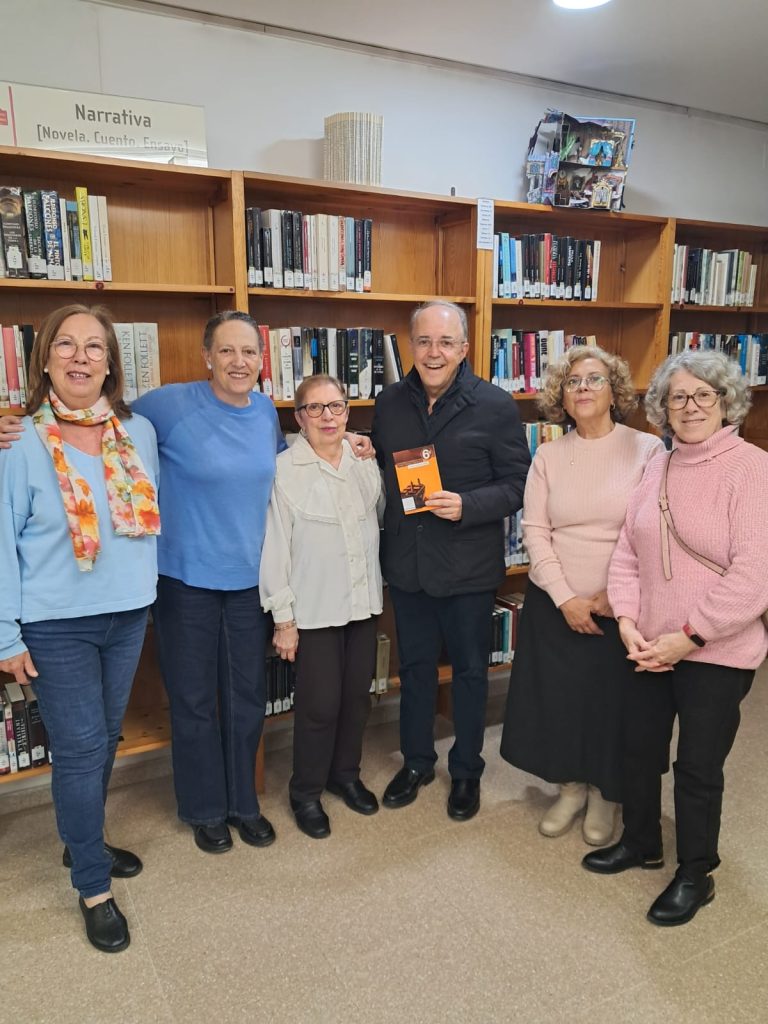 Un viaje musical y dulce en nuestro Club de Lectura de Adultos viernes 20 marzo 18h con Ángeles López en Biblioteca Entreparques
