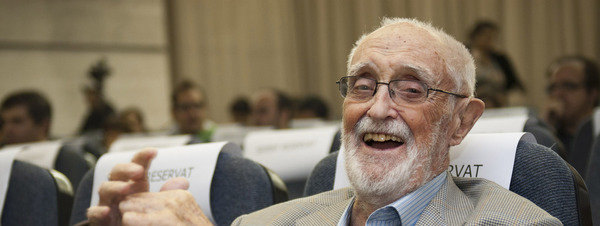 El-novelista-Jose-Luis-Sampedr_54238666286_51351706917_600_226