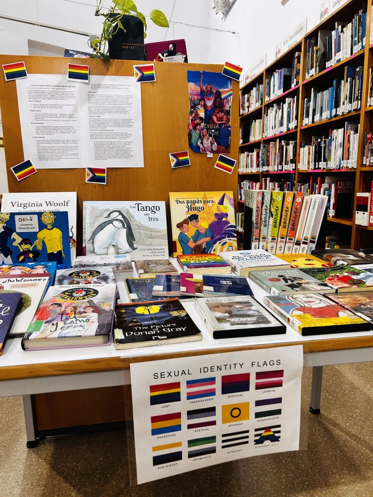 📚 ¡Celebramos el Orgullo en la Biblioteca Entreparques! Un punto de interés para todas las edades