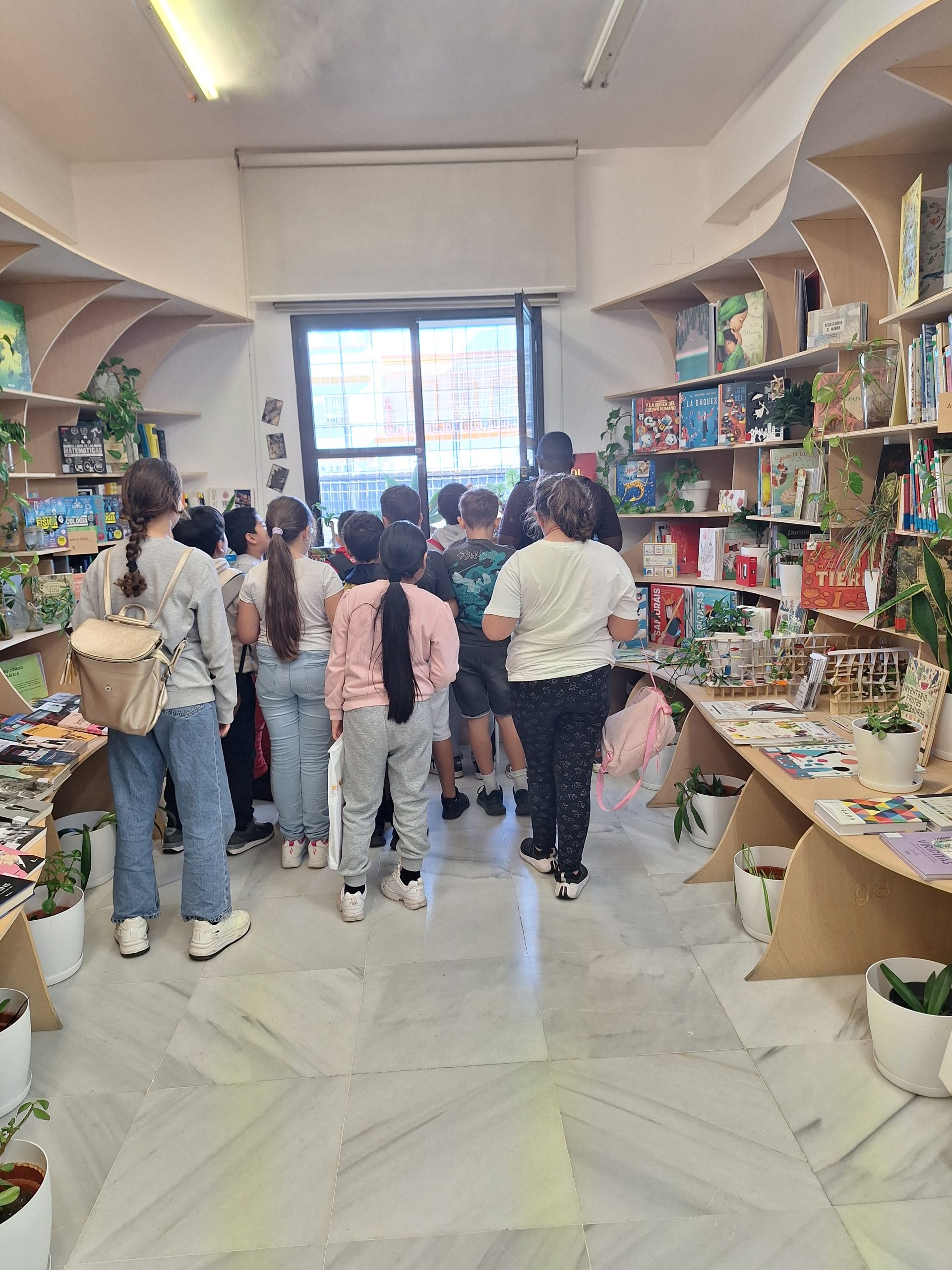 DESCUBRE EL PODER DE TU BIBLIOTECA